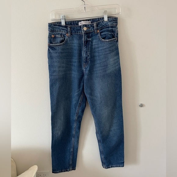 Zara Straight Leg Dark Wash Jeans - Picture 1 of 4